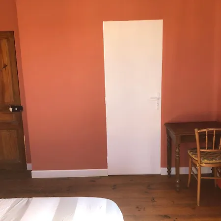 Bed & Breakfast L'hote Des Voyageurs En Pays Limousin 3