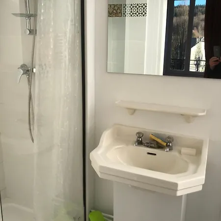 L'hote Des Voyageurs En Pays Limousin 3 Bed & Breakfast Lacelle